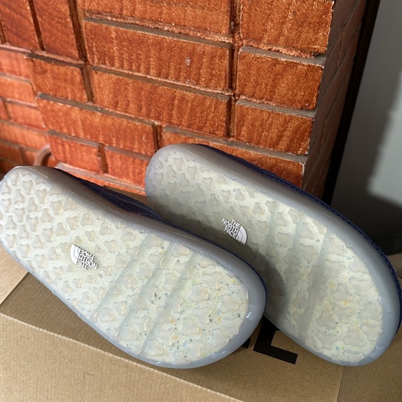 ❌SOLD❌North Face Base Camp Mule - Picture 7 of 10